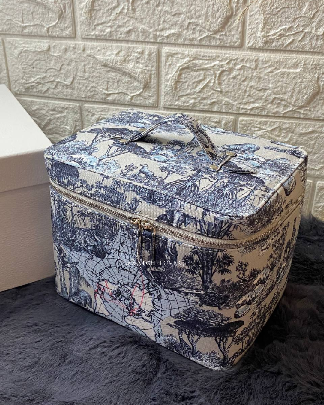 Dior Beauty Vanity Case With Mirror Around The World Motif 2024